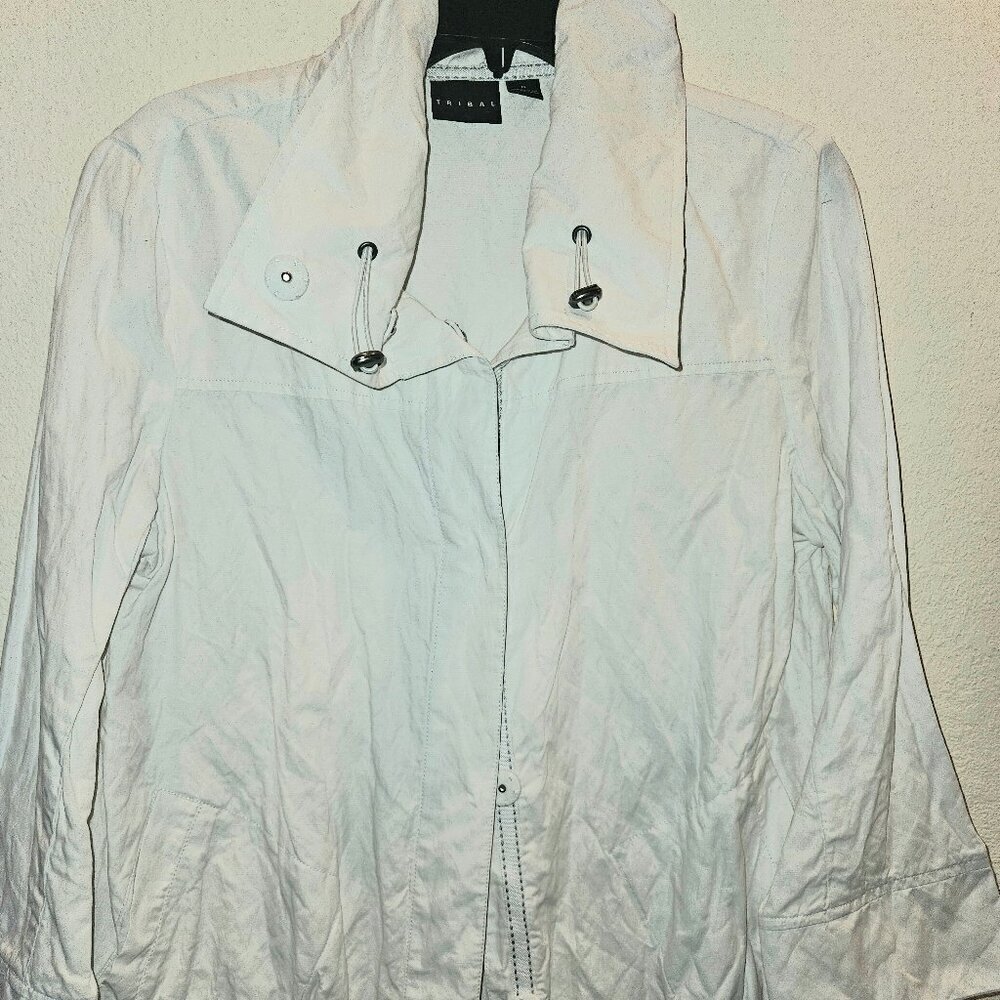 Lightweight white Gawzy krinkle Boho adjustable Toggle collar Button Jacket M